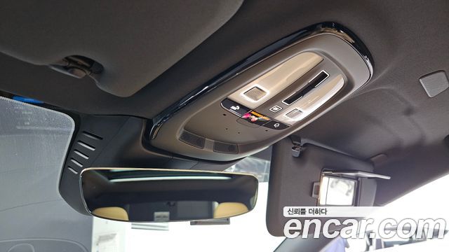 Volvo V60 2025 — photo 33