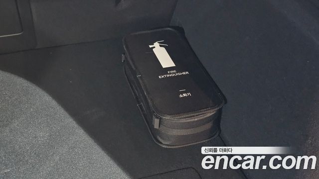 Volvo V60 2025 — photo 35