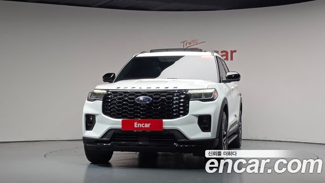 Ford Explorer 2025 — photo 3