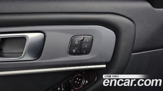 Ford Explorer 2025 — photo 24