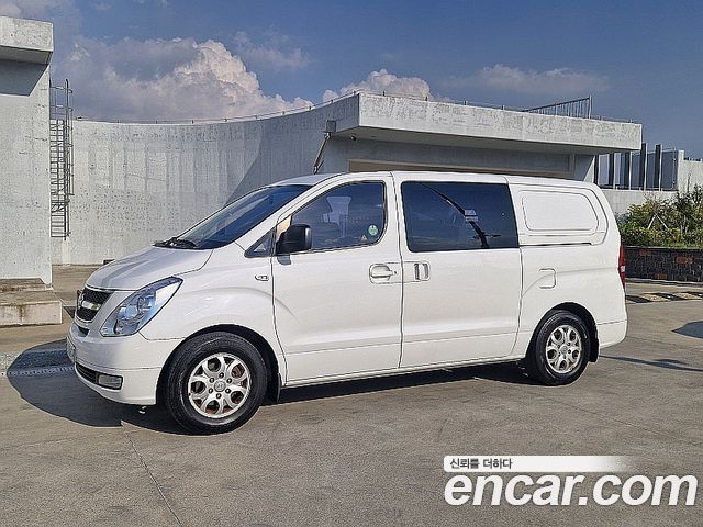 Hyundai Starex 2015 — photo 2