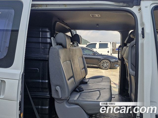 Hyundai Starex 2015 — photo 14