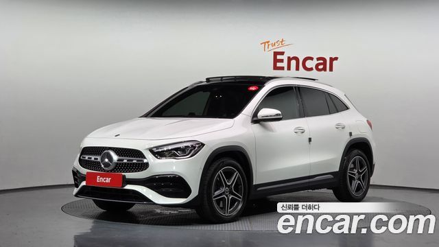 Mercedes-Benz GLA-Class 2020 — photo 1