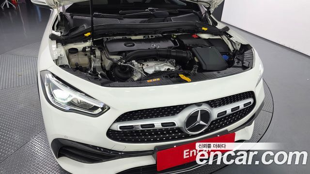 Mercedes-Benz GLA-Class 2020 — photo 6