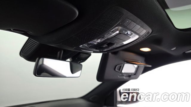 Mercedes-Benz GLA-Class 2020 — photo 28