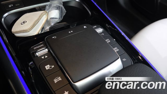 Mercedes-Benz GLA-Class 2020 — photo 33
