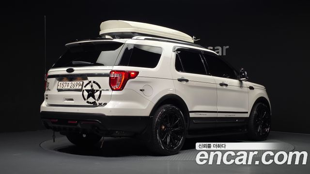 Ford Explorer 2016 — photo 2