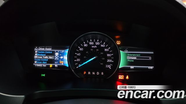 Ford Explorer 2016 — photo 11