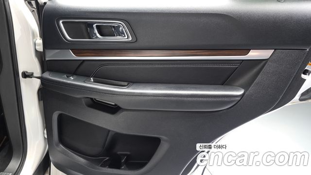 Ford Explorer 2016 — photo 15