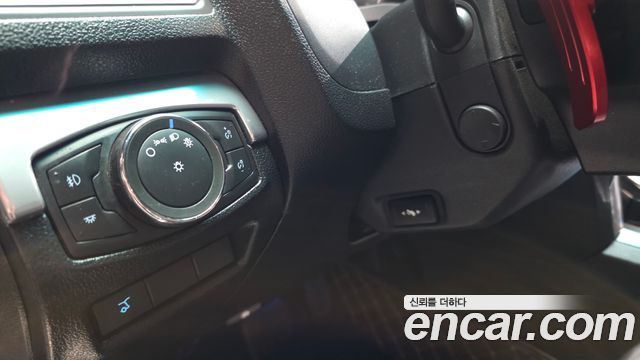 Ford Explorer 2016 — photo 28