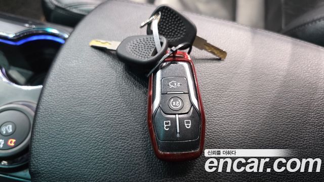 Ford Explorer 2016 — photo 33