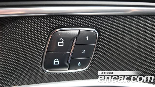 Ford Explorer 2016 — photo 34