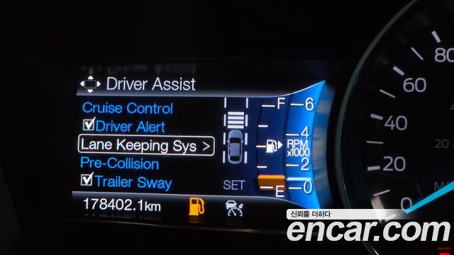 Ford Explorer 2016 — photo 37