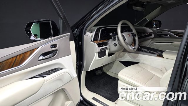 Cadillac Escalade 2023 — photo 13