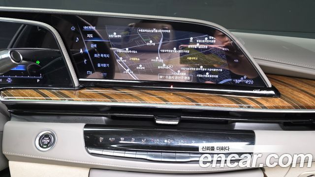 Cadillac Escalade 2023 — photo 22
