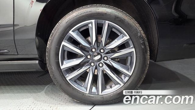 Cadillac Escalade 2023 — photo 7