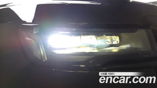 Cadillac Escalade 2023 — photo 8