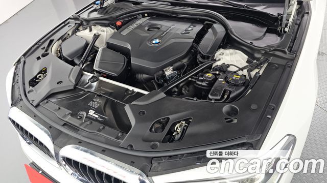 BMW 5-Series 2018 — photo 6