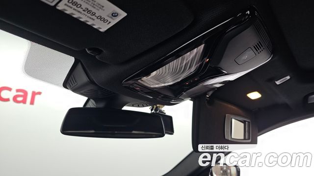 BMW 5-Series 2018 — photo 26