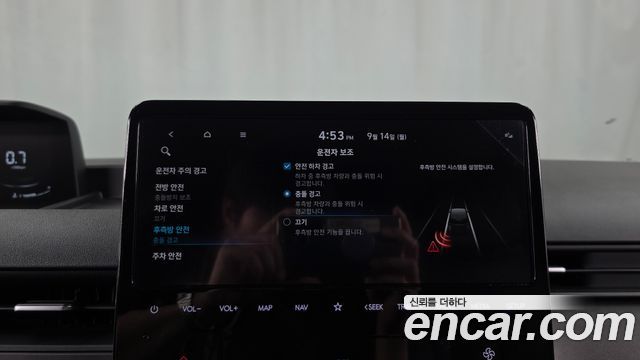 Hyundai Staria 2025 — photo 22