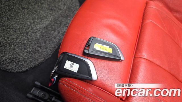 BMW Z4 2019 — photo 21