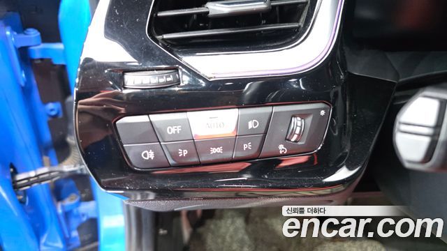 BMW Z4 2019 — photo 24