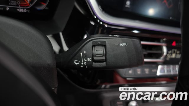 BMW Z4 2019 — photo 25