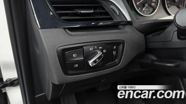 BMW X1 2016 — photo 14