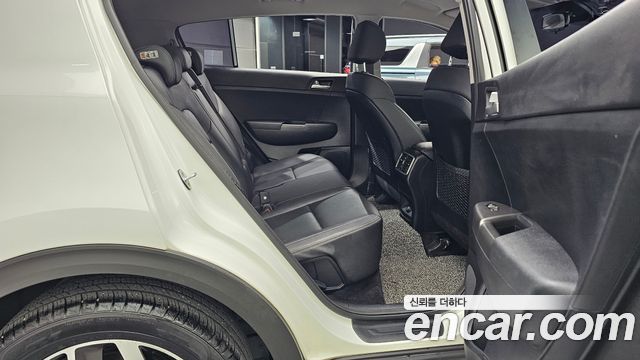 Kia Sportage 2019 — photo 18