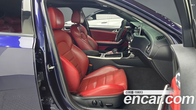 Kia Stinger 2019 — photo 10