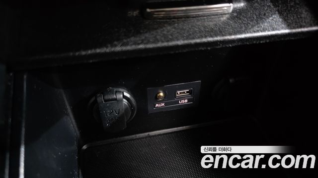Kia K3 2015 — photo 31