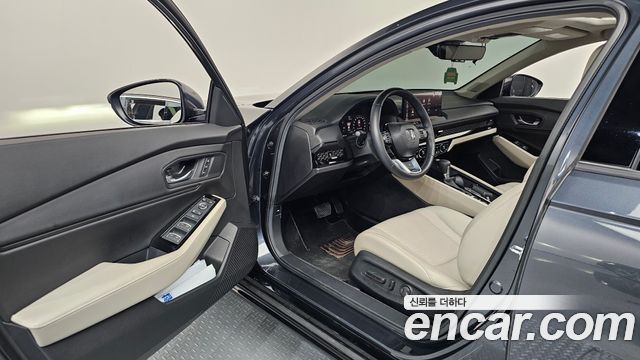 Honda Accord 2025 — photo 13