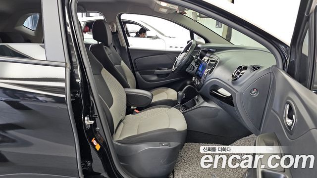 Renault Korea QM3 2014 — photo 17