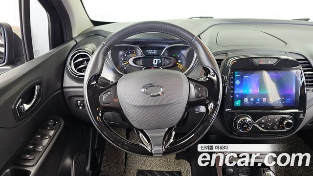 Renault Korea QM3 2014 — photo 19