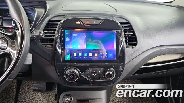 Renault Korea QM3 2014 — photo 20