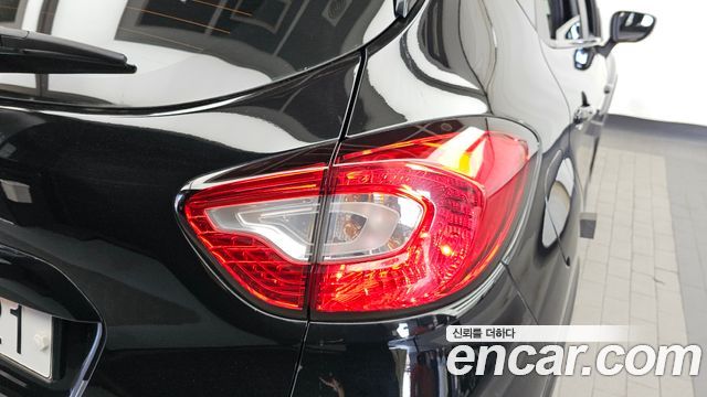 Renault Korea QM3 2014 — photo 9