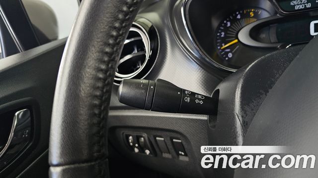 Renault Korea QM3 2014 — photo 31