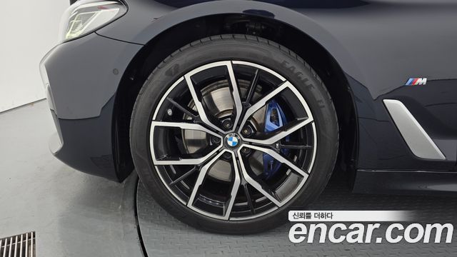 BMW 5-Series 2022 — photo 5