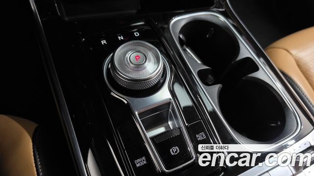 Kia Canival 2021 — photo 12