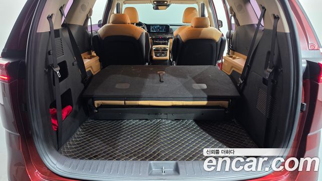 Kia Canival 2021 — photo 24