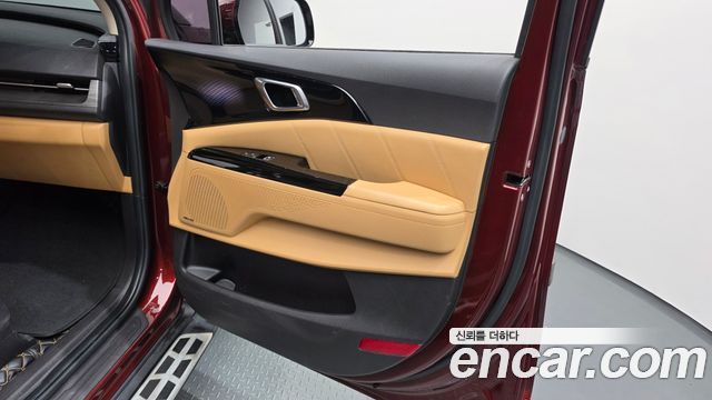 Kia Canival 2021 — photo 14