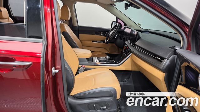 Kia Canival 2021 — photo 16