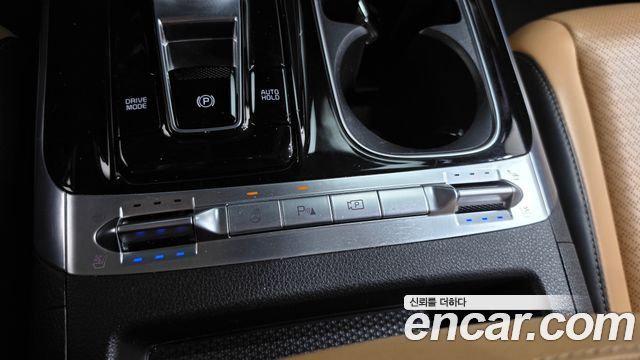 Kia Canival 2021 — photo 27