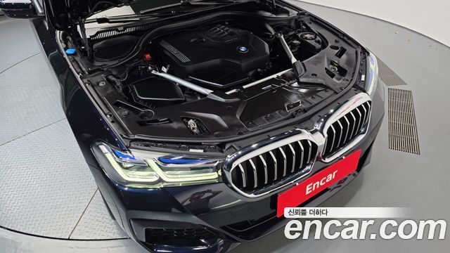 BMW 5-Series 2023 — photo 6