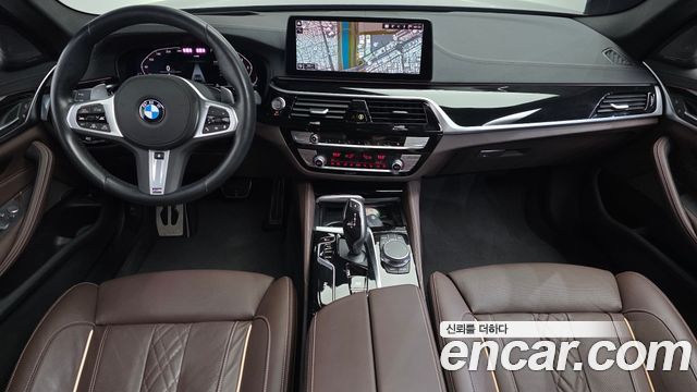 BMW 5-Series 2023 — photo 7