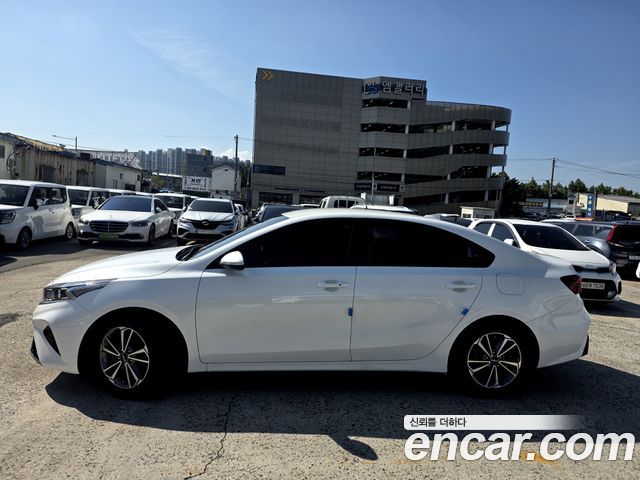 Kia K3 2022 — photo 5