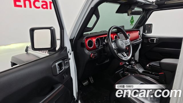 Jeep Wrangler 2020 — photo 13