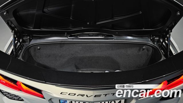 Chevrolet Corvette 2023 — photo 26