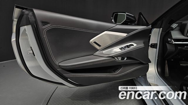 Chevrolet Corvette 2023 — photo 14