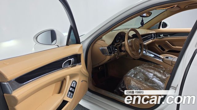 Porsche Panamera 2012 — photo 10